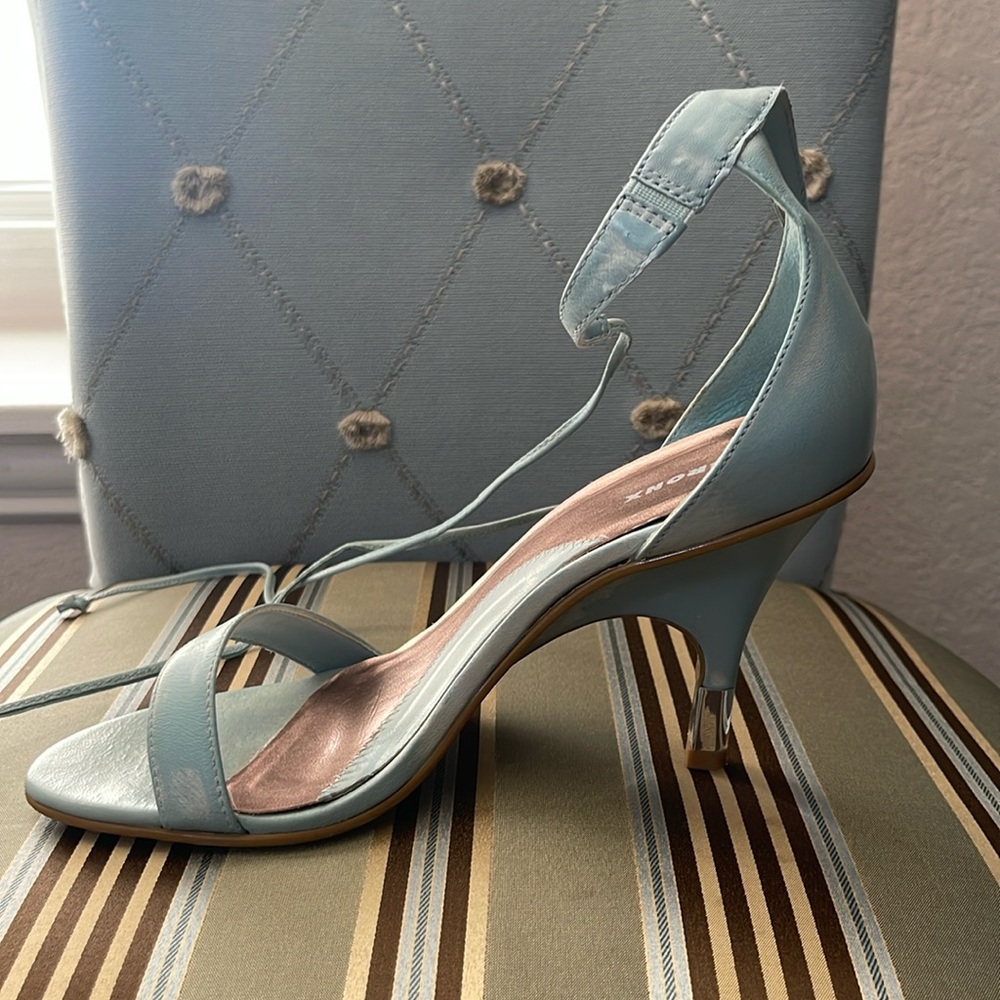 Light Blue Brushoff Bronx Styled Sandal Size 7 (37).